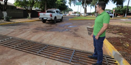 Marçal Filho entrega obra que vai solucionar problema de alagamento na rua Afonso Pena, proximidades da avenida Guaicurus. Foto: A. Frota