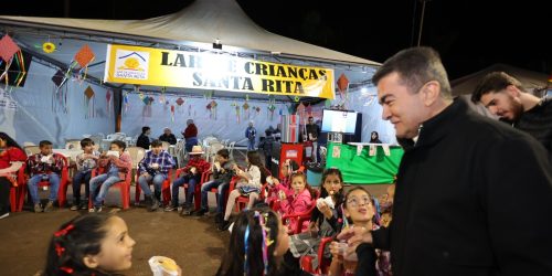 Barracas das entidades comercializam comidas e bebidas típicas da época e estão tendo grande visitação pública. Foto: A. Frota