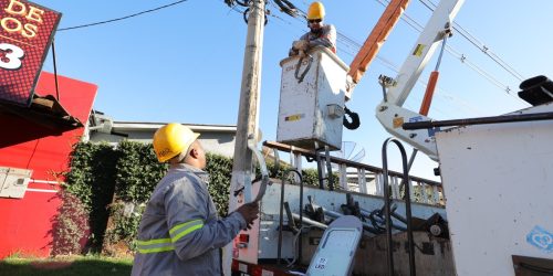 Lâmpadas de Led estão sendo instaladas em diversos pontos de Dourados, o que contribui para a segurança de pedestres e motoristas. Foto: A. Frota