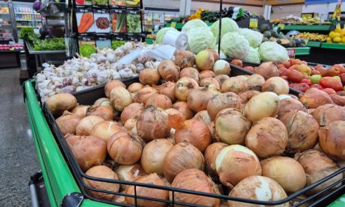 Procon identifica diferença de até 484% em itens da cesta básica em Dourados