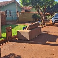 Equipes da Secretaria Municipal de Serviços Urbanos trabalharam no sábado e nesta segunda-feira com ações no Jardim Carisma e bairros vizinhos – Foto: A. Frota