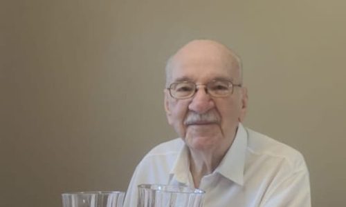 Em memória do parente dr. Carlos Ruben Mattos