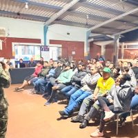 Secretaria de Educação leva projeto “EJA em Movimento” para alunos da Escola Armando Campos Belo