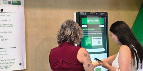 Moderno e digital: nova geração de totens do Detran-MS permite parcelar débitos e emitir guias