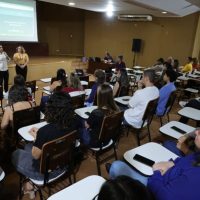 Dourados promove palestra sobre saúde mental para trabalhadores da Assistência Social
