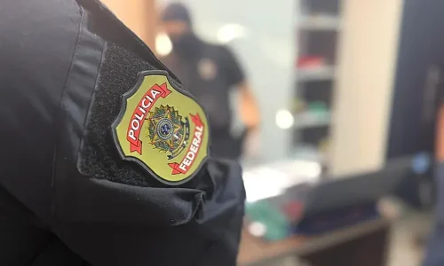 PF prende três pessoas por transporte de maconha em MS