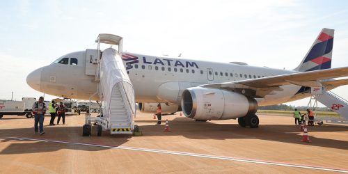 Com 11.849 passagens vendidas em 4 meses, Latam confirma voos diários em abril