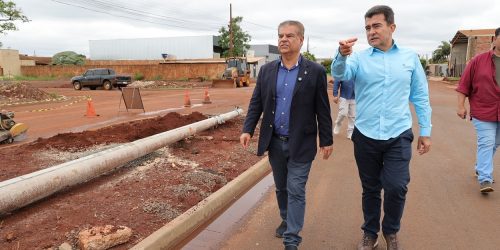 Vistoria técnica ocorreu na avenida Idelfonso Pedroso, que é a principal no bairro Jequitibás – Foto: A. Frota