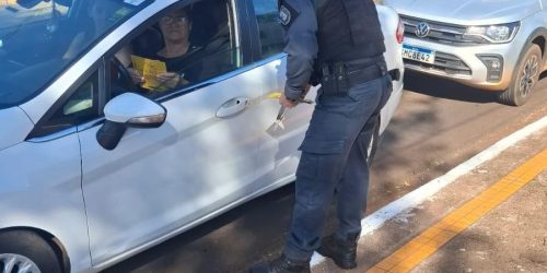 Blitz educativa abordou necessidade de se respeitar as leis de trânsito- Fotos: Divulgação- Assecom