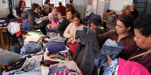 Prefeitura faz grande ato de solidariedade que envolve toda a sociedade em uma corrente de humanidade. Foto: A. Frota