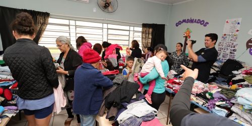 Brechós Solidários facilitam a distribuição dos artigos arrecadados durante a Campanha do Agasalho para as famílias vulneráveis de Dourados. Foto: A. Frota