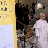 Papa Leão XIV fará cirurgia para retirar nódulo no pulmão
