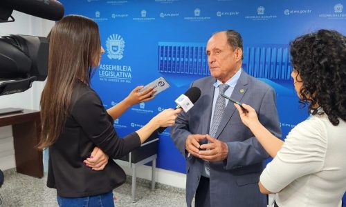 Zé Teixeira garante proteção a vigilantes e articula recursos para educação