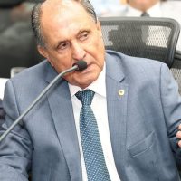 Segurança viária e reforma de escola motivam indicações de Zé Teixeira