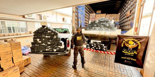 A droga, que tinha como destino a cidade de Dourados, foi avaliada em mais de 20 milhões de reais