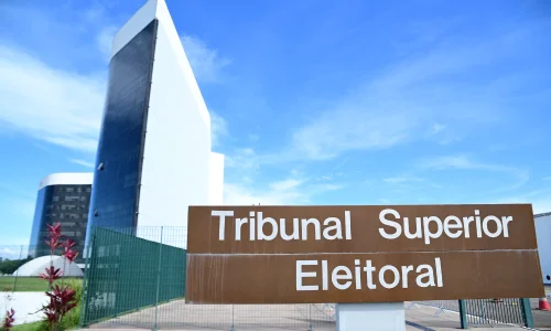 TSE dá 24 horas para Meta e X explicarem regras sobre IA e conteúdos políticos