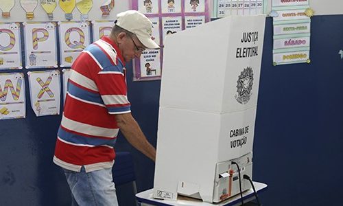 Eleitoras e eleitores de seis municípios votarão em plebiscitos nas Eleições 2026