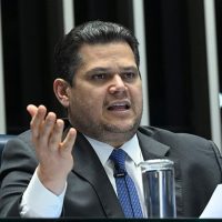 Davi afirmou que a matéria será votada ainda em 2025, assim que chegar ao Senado
Foto: Carlos Moura/Agência Senado