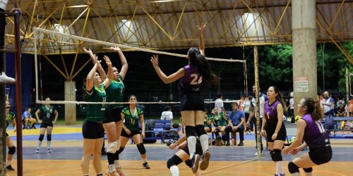 Jogos Abertos de Dourados começaram na segunda-feira com disputas na modalidade de voleibol, no Jorjão. Foto: A. Frota