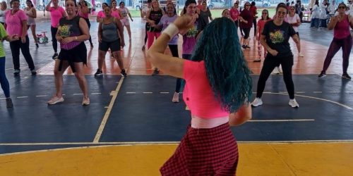 Aula de ritmos e zumba foi uma das atrações da ação, que reuniu mulheres em momento de autocuidado- Divulgação