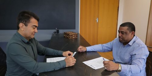 Prefeito Marçal Filho assina Projeto de Lei que será encaminhado à Câmara Municipal para criação de cargos e chamamento dos profissionais de apoio em Educação Especial. Foto: A. Frota