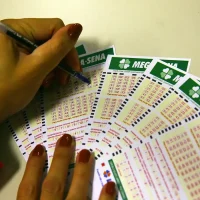 Mega-Sena acumula para R$ 82 milhões