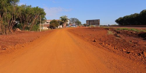Foi feito o reposicionamento do escoamento da água próximo do acesso ao bairro e aberta uma marginal – Crédito: A. Frota