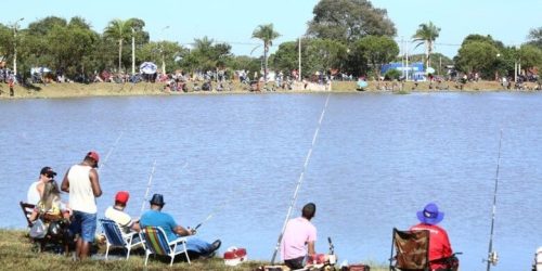 A partir desta segunda-feira, até a véspera do início da Festa da Páscoa, a pescaria está suspensa no lago do Parque Antenor Martins. Foto: Arquivo/Assecom