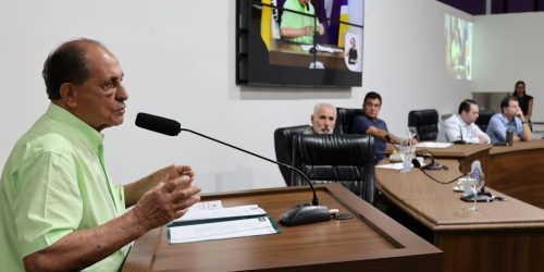 Em ato do Ministério da Saúde, deputado cobra revisão da tabela SUS e repasses do Estado