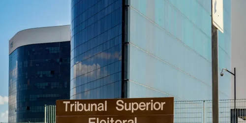 TSE forma maioria para manter retirada de posts sobre Nossa Senhora