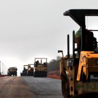Zé Teixeira cobra reparos na MS-278 e garante obras na região Sul