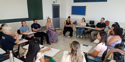Psicólogos, enfermeiros e  assistentes sociais participarão da qualificação e posteriormente atuarão nas unidades de saúde do município. Foto: Divulgação
