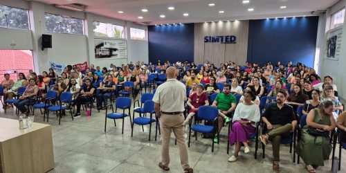 Secretaria de Educação promove formação voltada para professores de Apoio Pedagógico Educacional