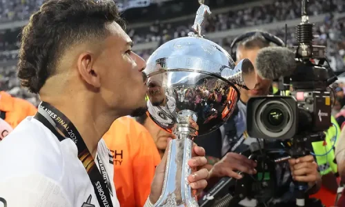 Tiquinho aceitou renegociar dívida alta para retornar ao Botafogo