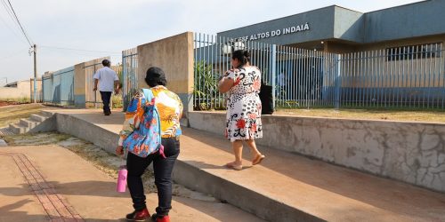 Calçamento com escada e rampa de acesso traz acessibilidade ao posto do Altos do Indaiá – Foto: A.Frota