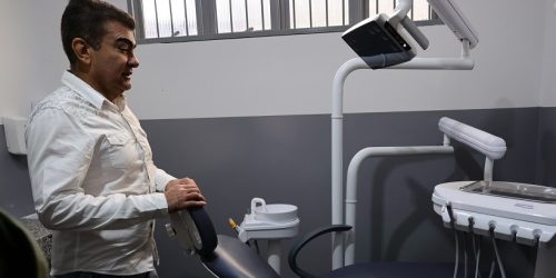 Prefeito Marçal Filho e equipe entregaram equipamentos odontológicos nesta manhã na Unidade Básica de Saúde do Jardim Ouro Verde- Fotos: A. Frota